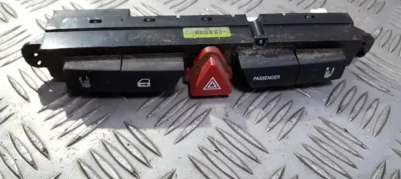 KIA Ceed Hazard light switch 937001h000