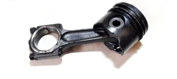 Citroen Xsara Picasso Piston with connecting rod