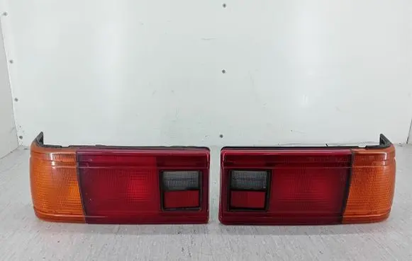 Nissan Sunny Rear/tail lights set 