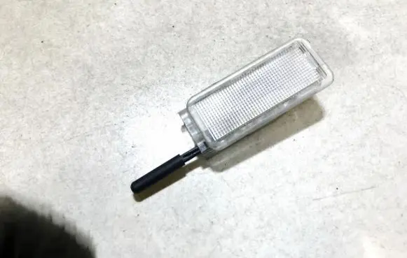 Citroen C4 I Rear seat light
