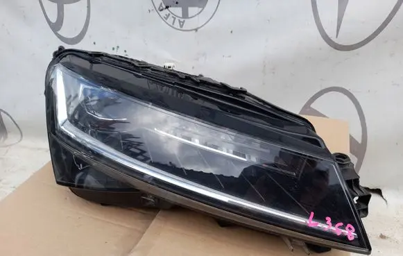 Skoda Superb B8 (3V) Headlight/headlamp