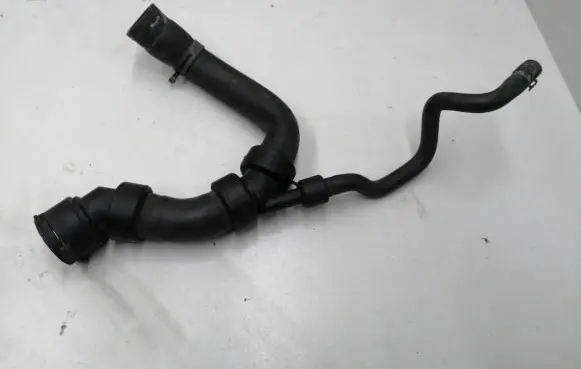 Audi A6 S6 C5 4B Engine coolant pipe/hose 4B0121101R