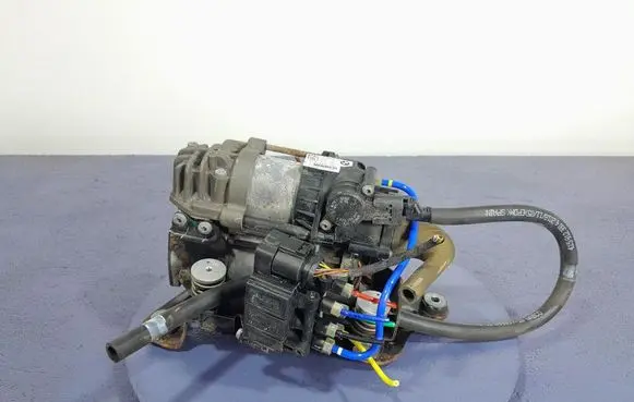 Audi A4 S4 B7 8E 8H Air conditioning (A/C) compressor (pump) 6884682