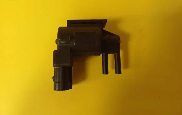 Mazda 626 Turbo solenoid valve K5T44090