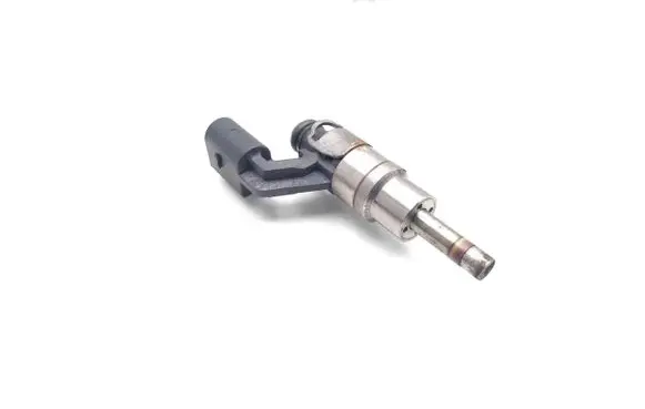 Volkswagen Golf V Fuel injector 0261500016 03C906036A
