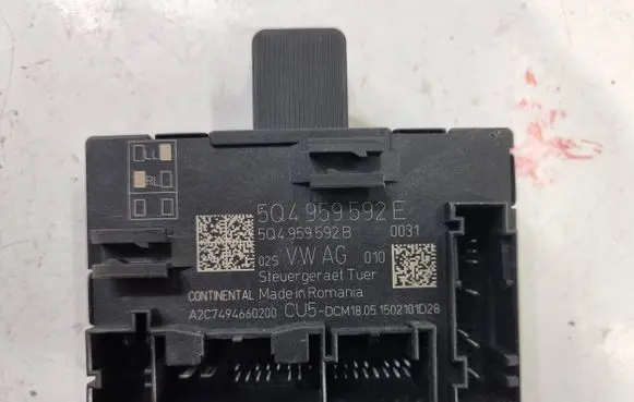 Skoda Octavia Mk3 (5E) Door control unit/module 5Q4959592B 5Q4959592E 7494660200