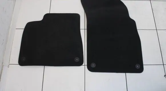 Audi Q8 Front floor mat 4m1863720b