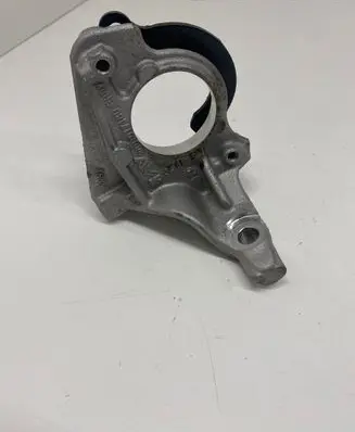 Peugeot 508 II Driveshaft support bearing bracket 9801017180