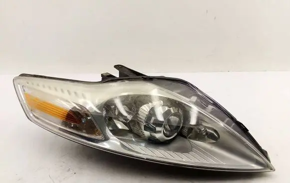 Ford Mondeo MK IV Headlight/headlamp