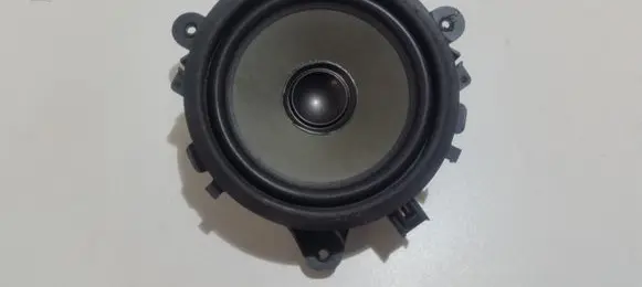 Volvo XC90 Front door speaker 8633109