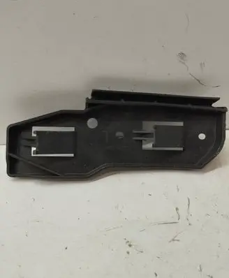 Front bumper mounting bracket