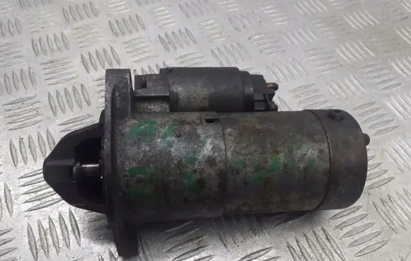 Opel Zafira B Starter motor 55353857