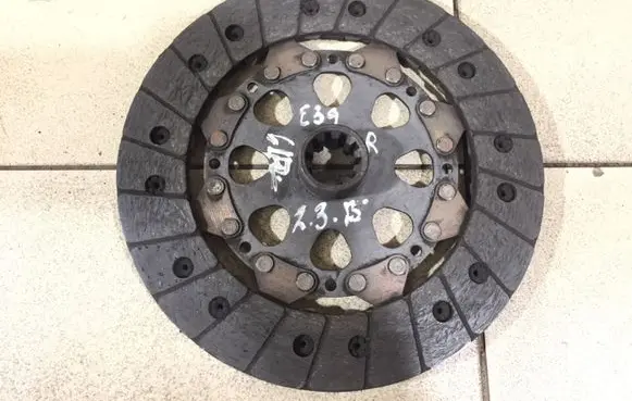 BMW 5 E39 Clutch pressure plate 1864919001