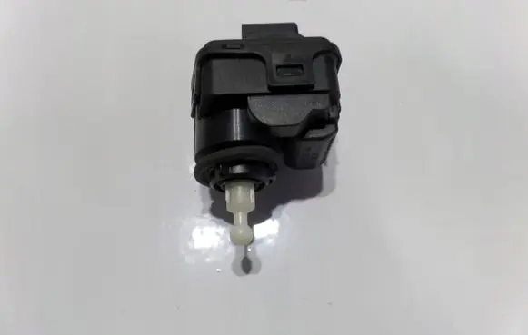 Audi A6 S6 C5 4B Headlight level adjustment motor 4B0941295