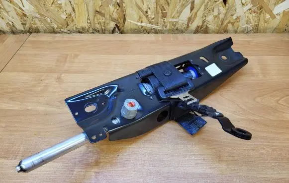 Volvo S80 Front seatbelt