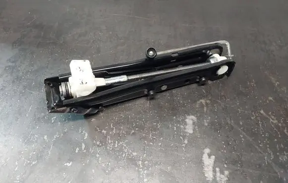 BMW 3 E46 Lift Jack 1095405