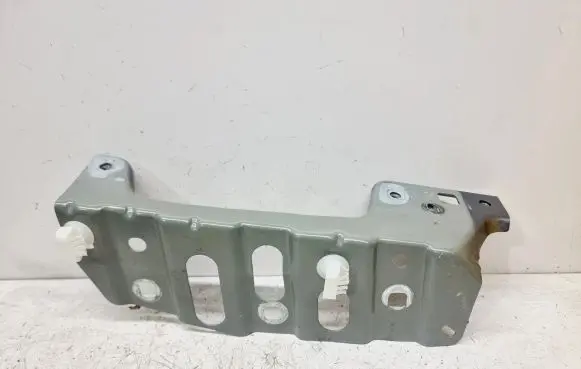 Renault Clio V Fender mounting bracket 641C04310R 641C03412R