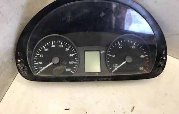 Mercedes-Benz Sprinter W906 Speedometer (instrument cluster) 9064460221 9064465821 9064480821