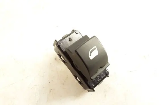 Peugeot 308 Electric window control switch 96762292ZD