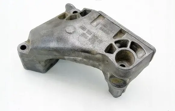 Volkswagen Multivan T5 Engine mounting bracket 038199207AF