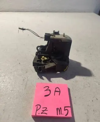 Renault Clio II Front door lock 242389