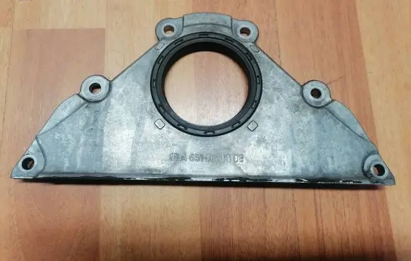 Mercedes-Benz C W204 other engine part A6510110008 A6510110108