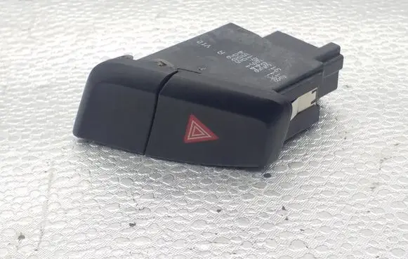Audi A4 S4 B8 8K Hazard light switch 8K1941509A 211246000 313090154
