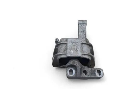 Audi Q3 8U Engine mount bracket 5N0199262K