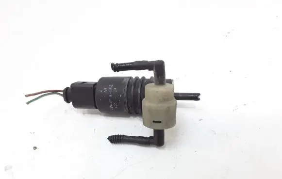 Skoda Octavia Mk1 (1U) Windscreen/windshield washer pump