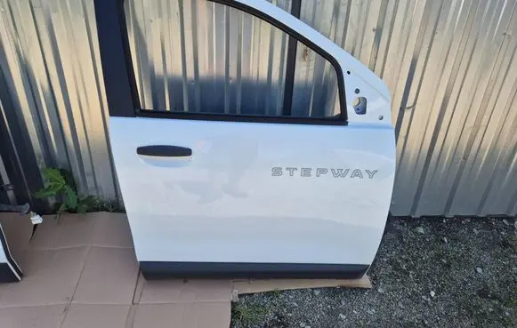 Dacia Lodgy Front door