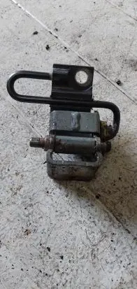 Audi Q7 4L Rear door lower hinge