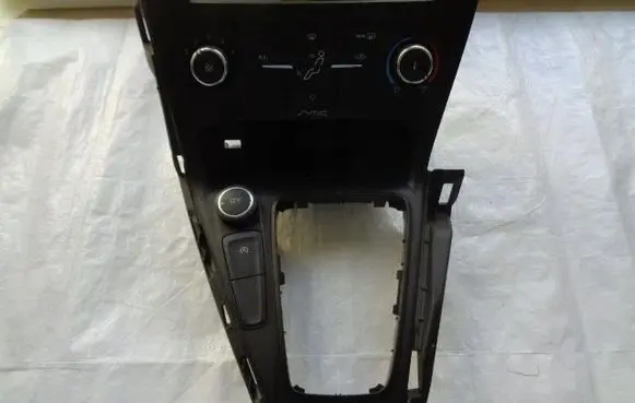 Ford Focus Climate control unit F1ET19980AJ