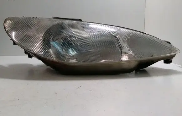 Peugeot 206 Headlight/headlamp 9640559680