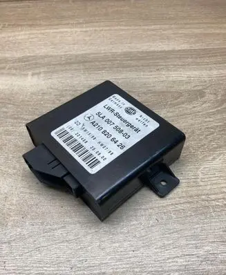 Mercedes-Benz E W210 Light module LCM A2108206426 5LA007508