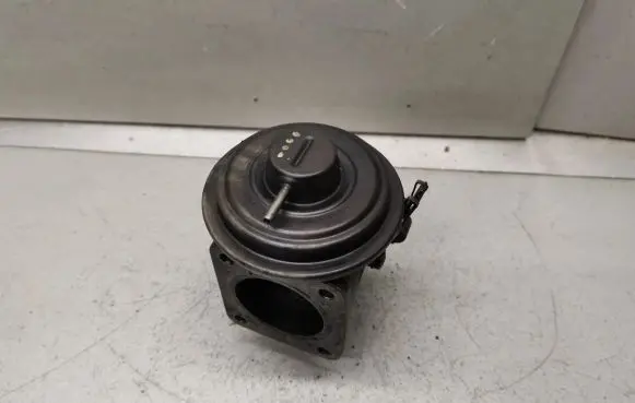 BMW 5 E60 E61 EGR valve 7791480 70045000