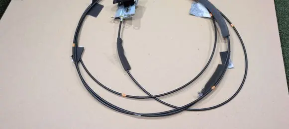 Renault Koleos II Fuel cap release pull handle 656225HK0A
