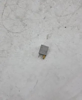 Toyota Corolla Verso AR10 Other relay 0332011001