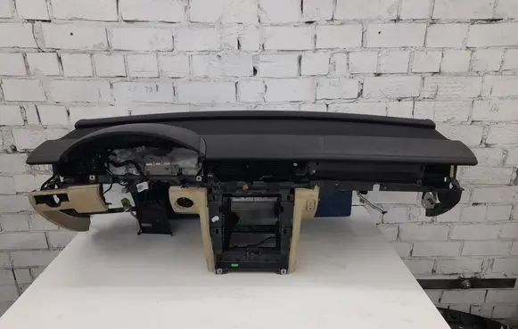 Volkswagen Phaeton Dashboard 3D1857067C 3D1857067