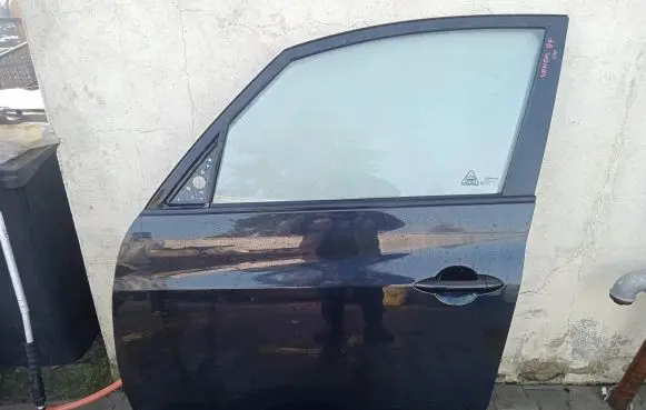 Hyundai ix20 Front door