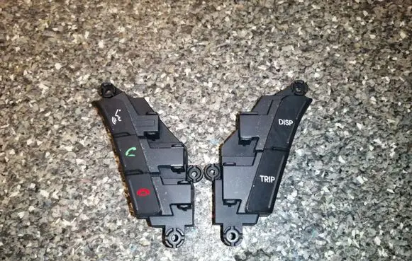 Hyundai i40 Steering wheel buttons/switches 39R2931200 39R2961200