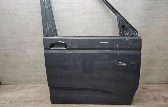 Volkswagen Multivan T7 Front door 7T0831312C