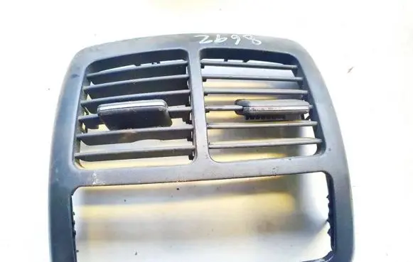 Mercedes-Benz E W211 Dash center air vent grill H52760102010