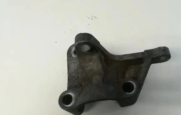 Ford Focus Engine mounting bracket XS4Q9K552AB