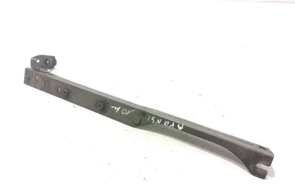 Toyota Avensis T270 Radiator support slam panel