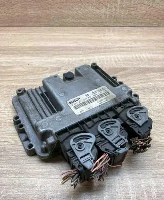 Renault Scenic II - Grand scenic II Engine control unit/module ECU 8200310863 0281011549 WithPlug
