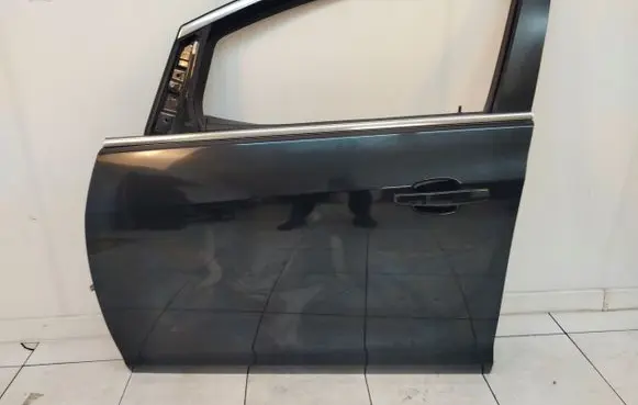 Opel Astra J Front door 