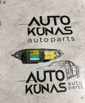 Toyota Prius (XW20) Airbag deployment crash/impact sensor 8983447020 1879000922