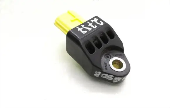Toyota RAV 4 (XA30) Airbag deployment crash/impact sensor 89831-42010