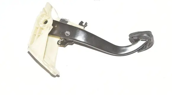 BMW 4 F36 Gran coupe Brake pedal 6860647 35006797405 6797405