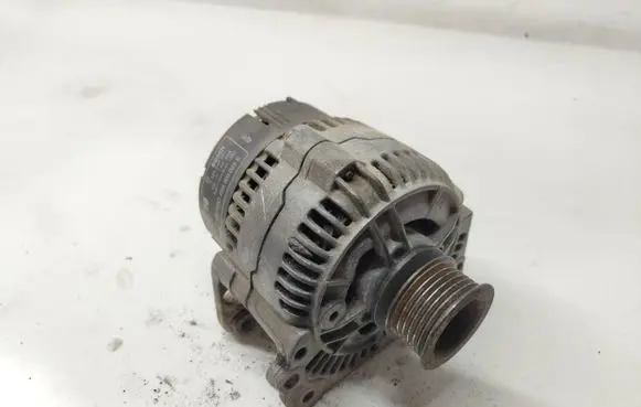 Audi A4 S4 B5 8D Generator/alternator 028903025E 0123340001